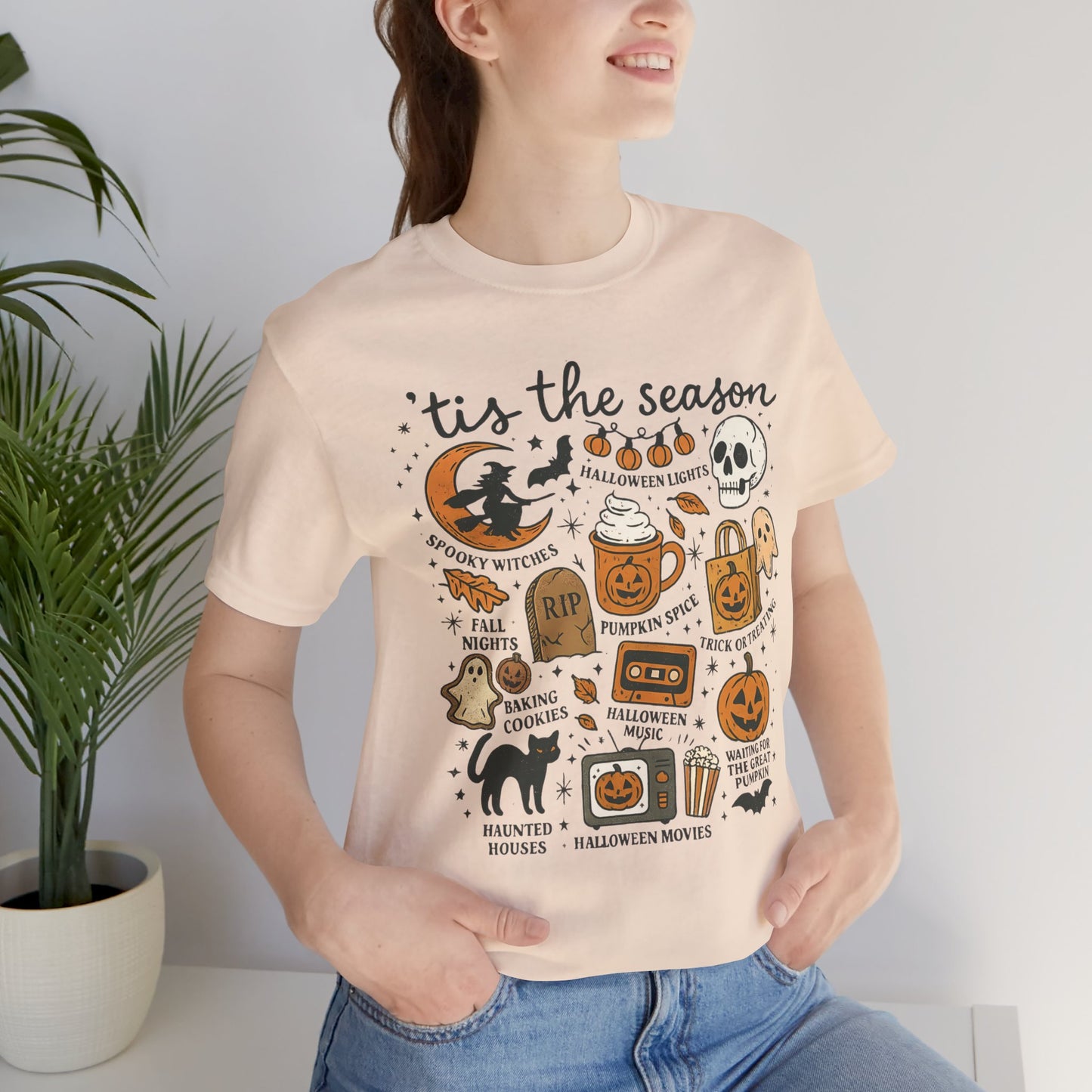 Tis The Season Halloween Graphic Tee, Spooky Shirt for Fall, Unisex Short Sleeve T-Shirt, Cute Halloween Gift, Autumn Wardrobe Staple